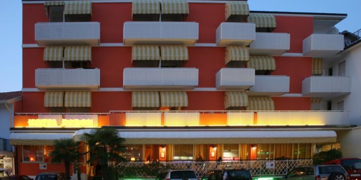 Hotel Paron thumbnail