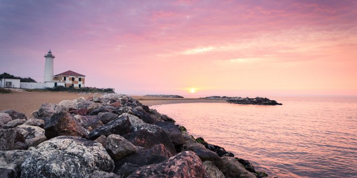 Der Leuchtturm von Bibione: zwischen Ausflügen und maritimer Geschichte thumbnail