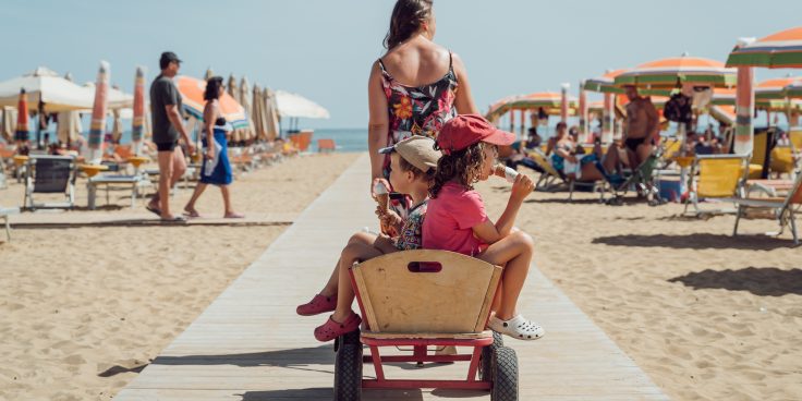 Bibione beach, a smoke-free paradise full of fun thumbnail